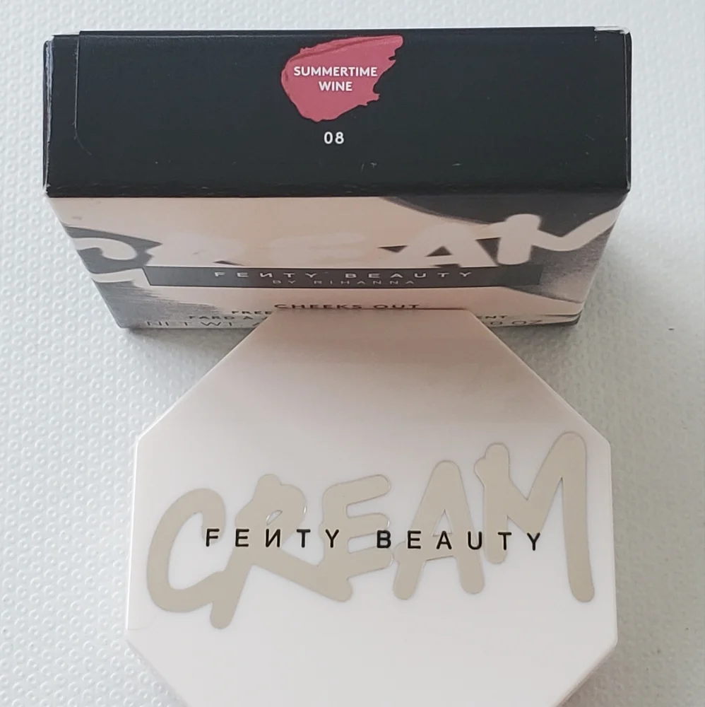 NIB Fenty Beauty by Rihanna Cheeks Out Freestyle Cream Blush 08 Summertime Wine